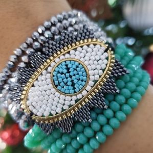 Set of adjustable bracelets